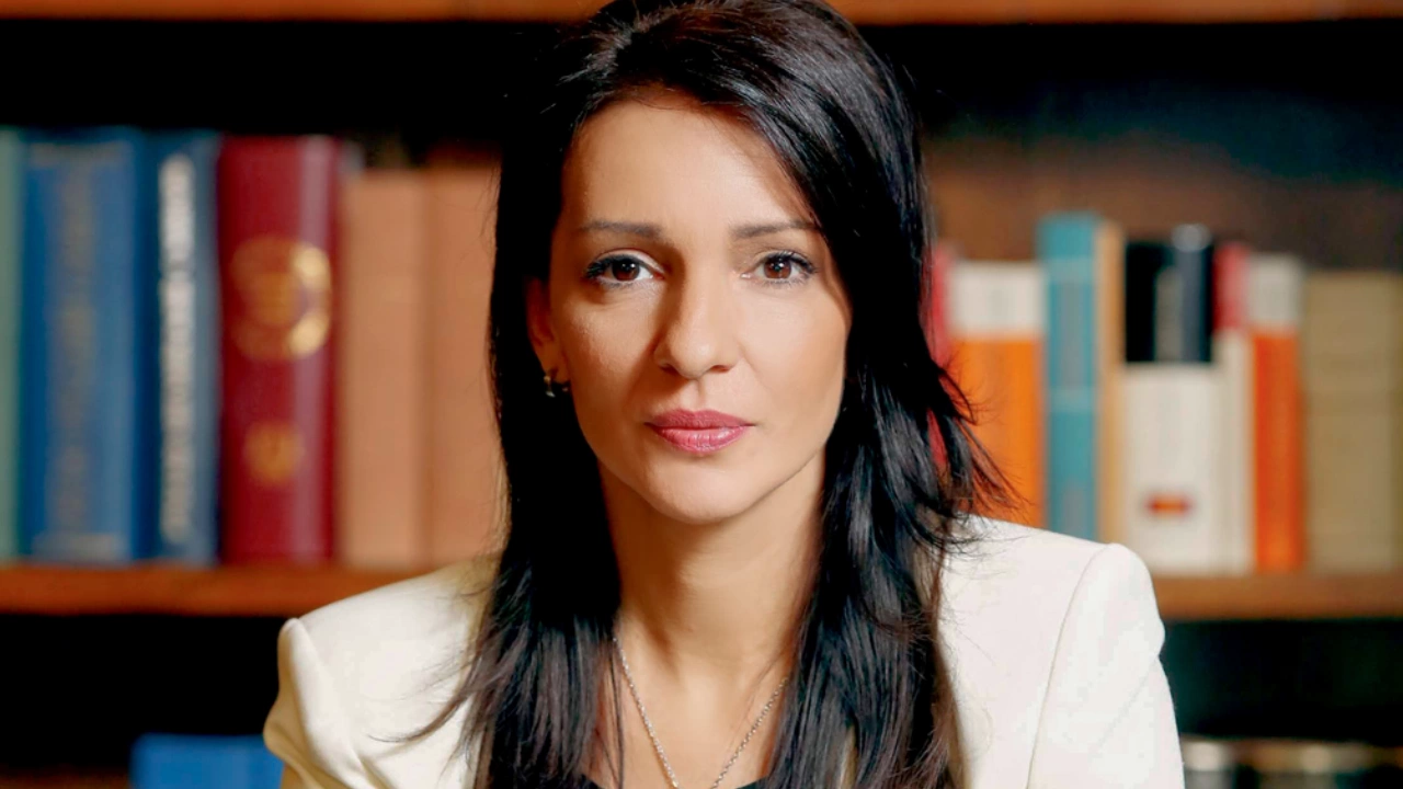 Един от лидерите на опозиционната коалиция Сърбия срещу насилието Мариника