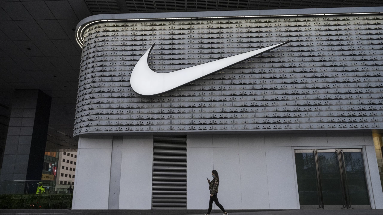 Компанията за спортно облекло и екипировка Найки Nike обяви че