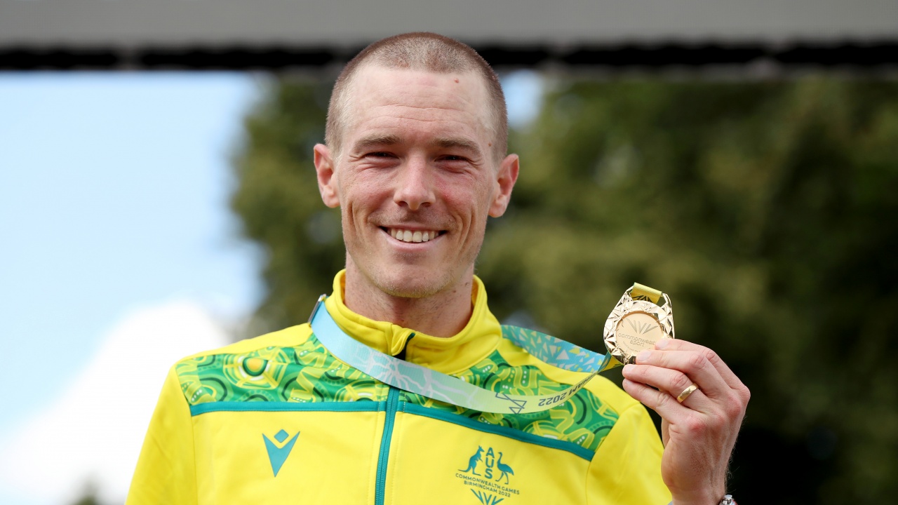 Австралийският колоездач Рохан Денис, двоен световен шампион, който се оттегли