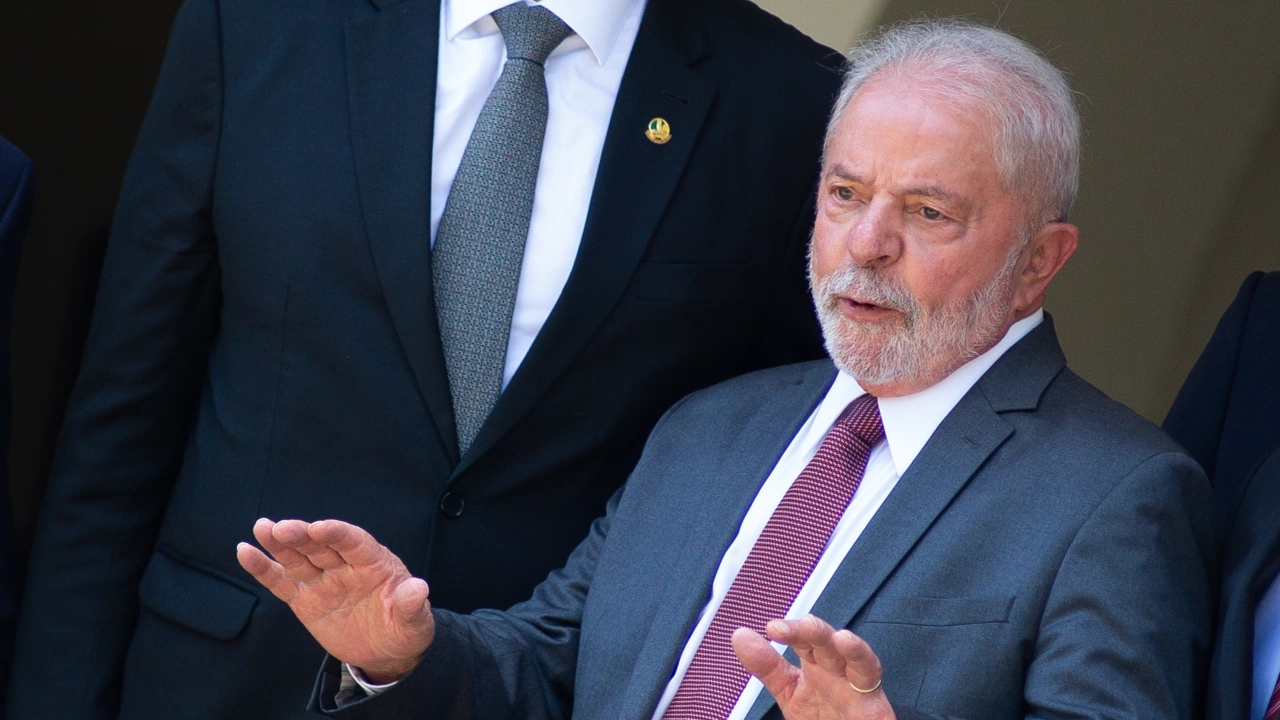 Новоизбраният бразилски президент Луиз Инасио Лула да Силва се срещна