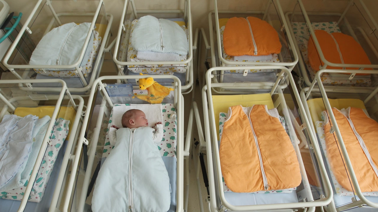 Първото бебе за 2023 г родено в ловешката болница е
