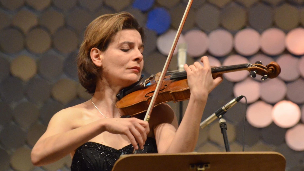 Нашата виртуозна цигуларка Албена Данаилова ще стане първата жена концертмайстор на