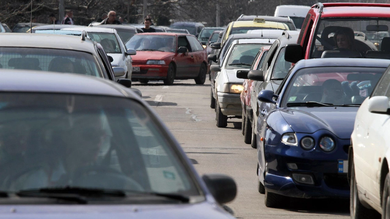 Километрична опашка от автомобили има на българо турската граница при ГКПП