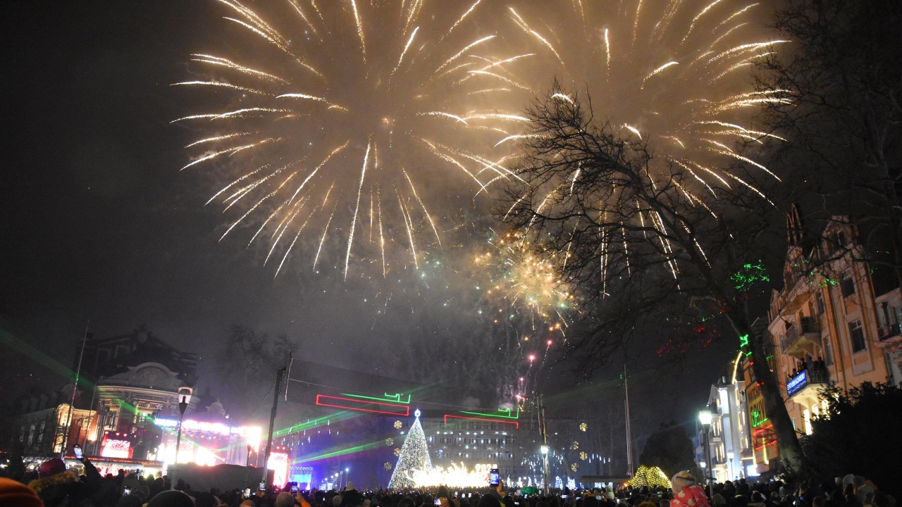 Новогодишната нощ във Варна премина без сериозни инциденти, съобщиха за