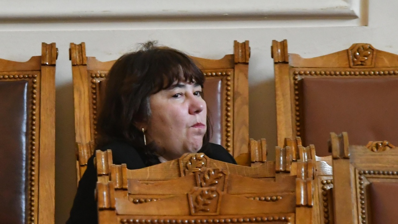 Photo of « Faillite de l'État et déficit de 6,8 % » : des illusions sur le budget qui ont fait rire Rozitsa Vilkova – Finance