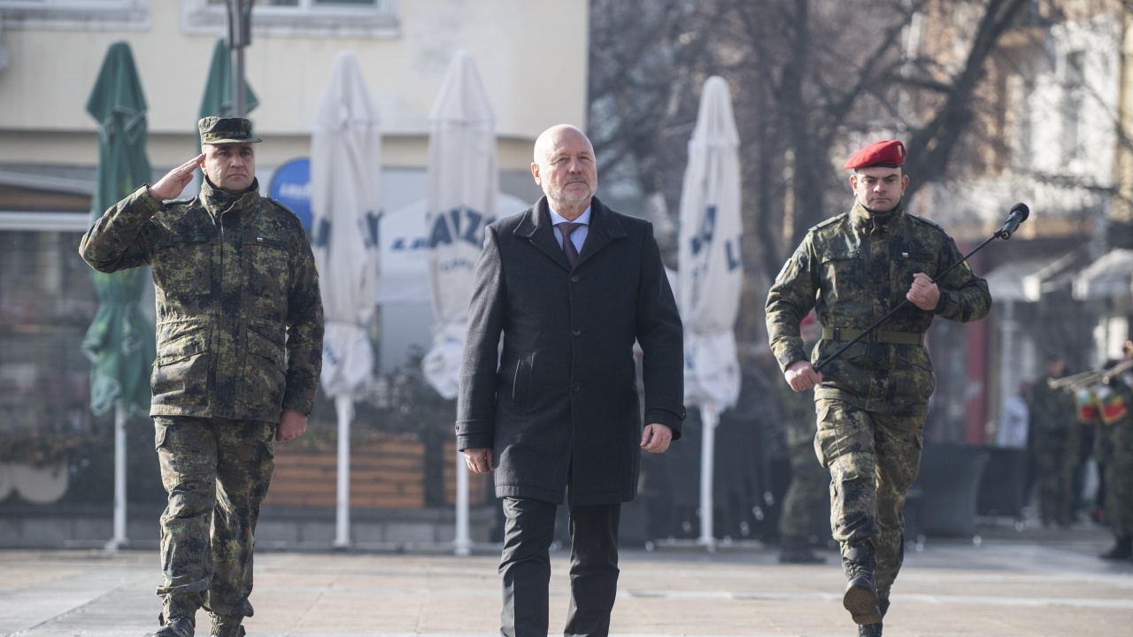 На официална церемония днес в Благоевград беше посрещнат контингента, участвал