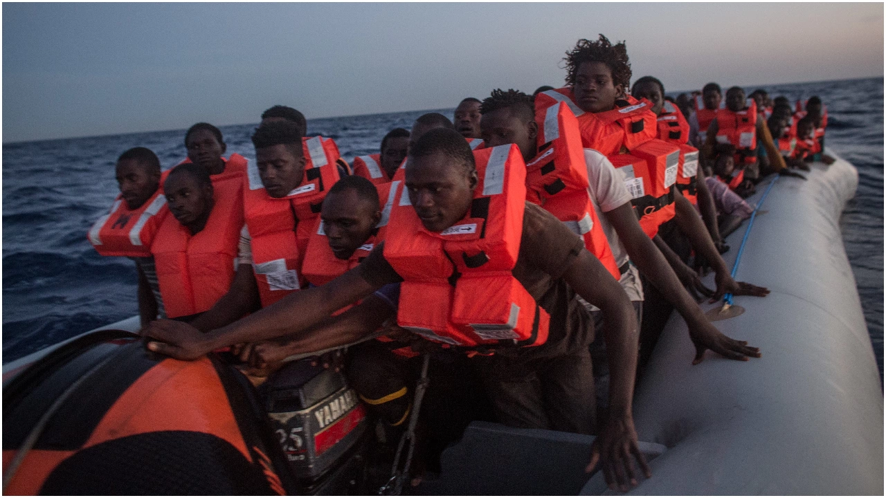 Четири лодки с общо 147 мигранти и бежанци акостираха на