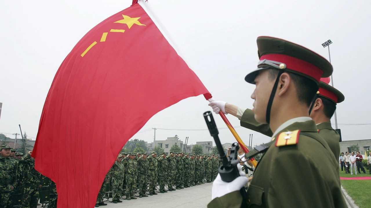 Мащабна чистка на китайски генерали отслаби Народноосвободителната армия НОА и