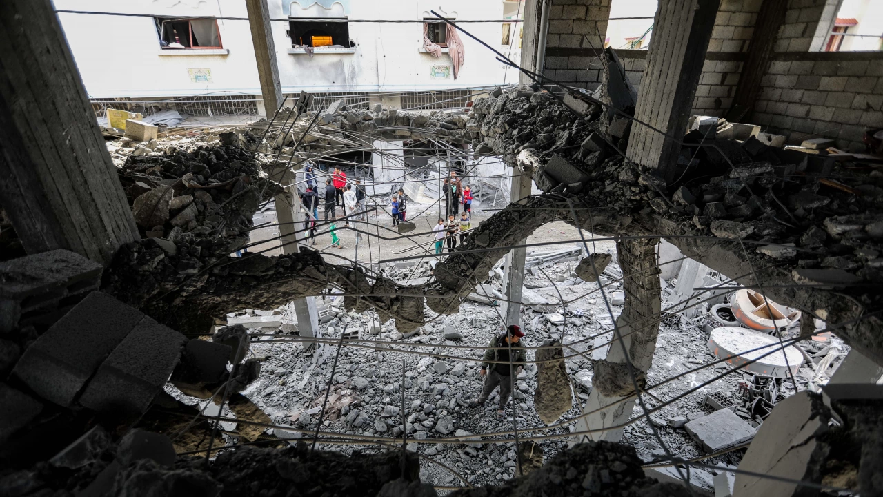 Международната общност трябва да наложи решение на конфликта между Хамас