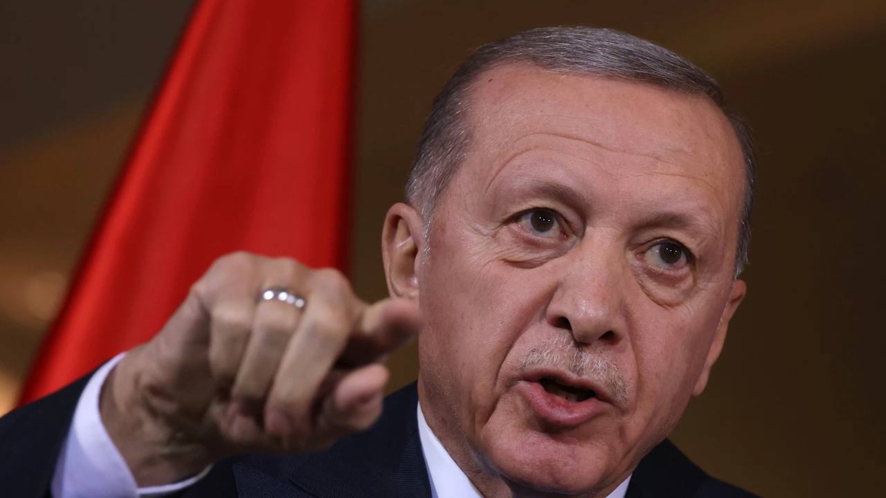 Турският президент Реджеп Тайип Ердоган който е и председател на