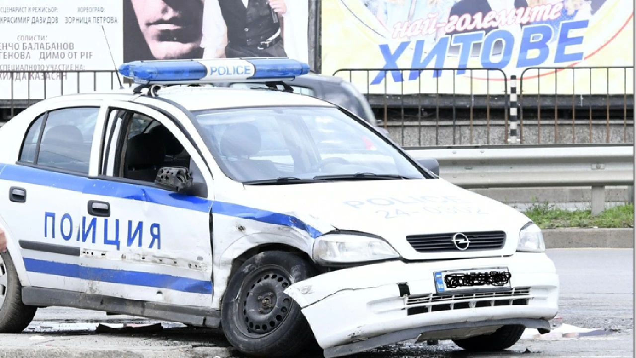 Полицай с положителен тест за наркотици обърна патрулка в Нова
