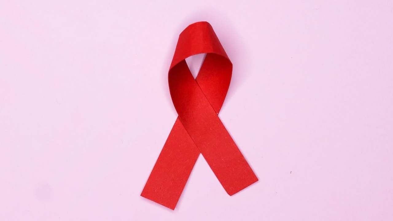 Явор Конов: Борбата с ХИВ в България изостава