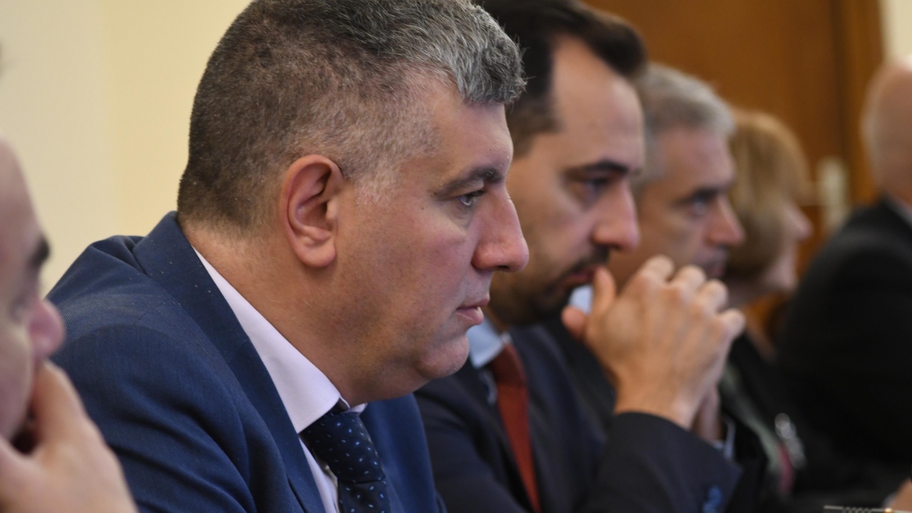 Министър Цеков: Пътят Ботевград - Мездра ще бъде завършен изцяло до края на 2024 г.