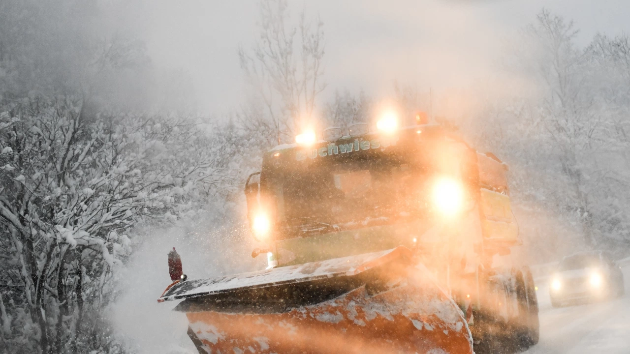 Румъния продължава да е в плен на студа и снега