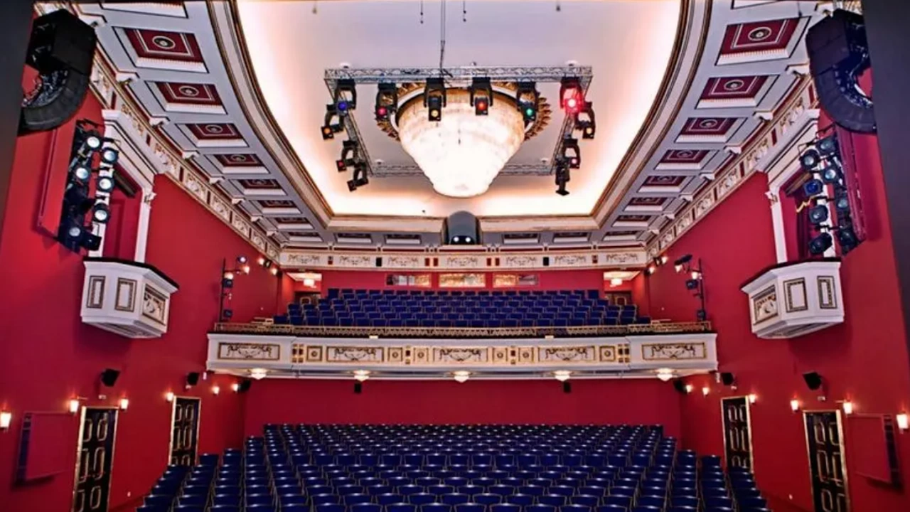 обяви конкурс за избор на нов директор на Драматичен театър Пловдив