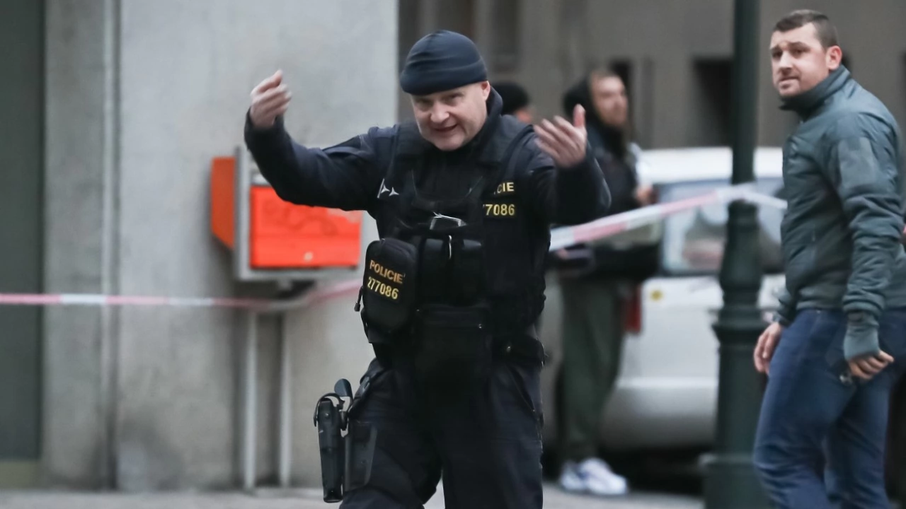 Вътрешно разследване на чешката полиция установи че полицейските служители са