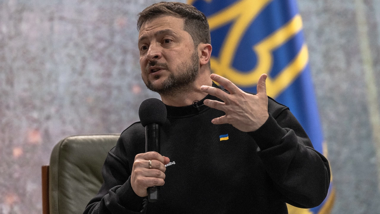 Колебанието на Запада относно предоставянето на помощ за Киев насърчава