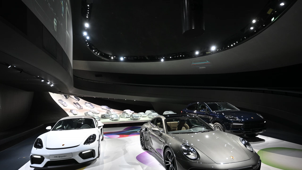 Луксозната автомобилна марка Порше Porsche част от германския гигант Фолксваген