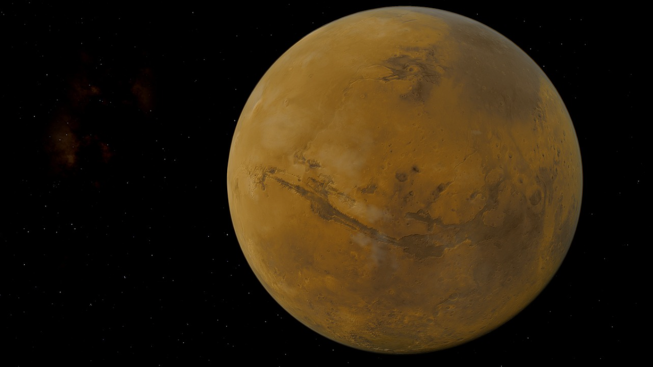 Под екватора на Марс е открит лед, който в течно