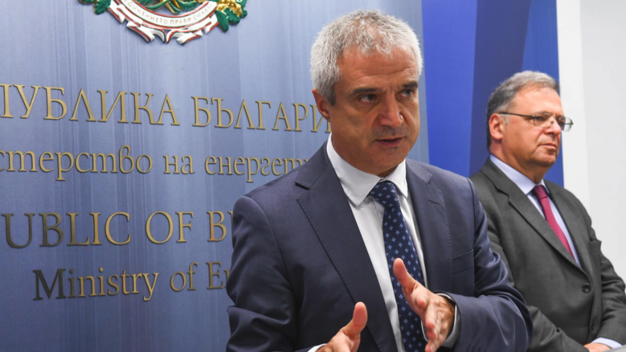 Министър Радев: Вече започнахме процедурата по ОВОС и за блок 8 на АЕЦ "Козлодуй"
