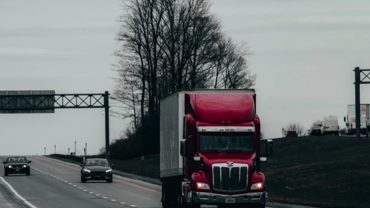 Интензивен е трафикът за товарни автомобили на изход от страната
