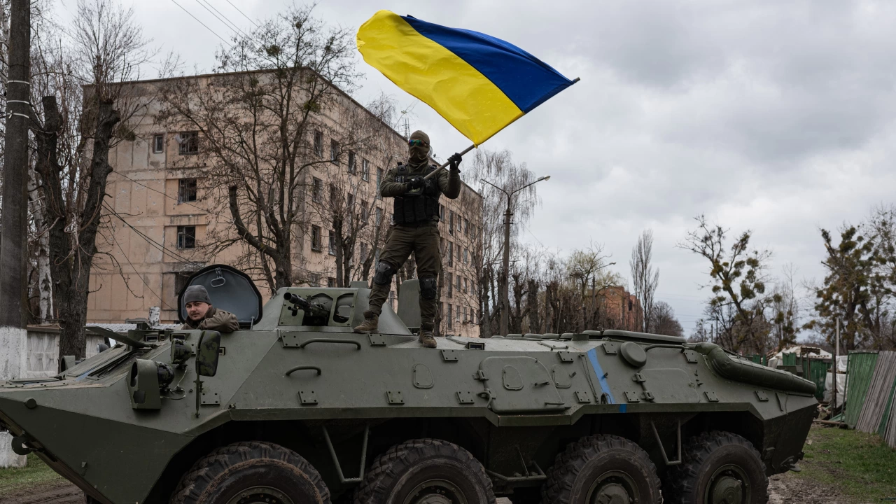 Бойци от Въоръжените сили на Украйна ВСУ свалиха руска крилата