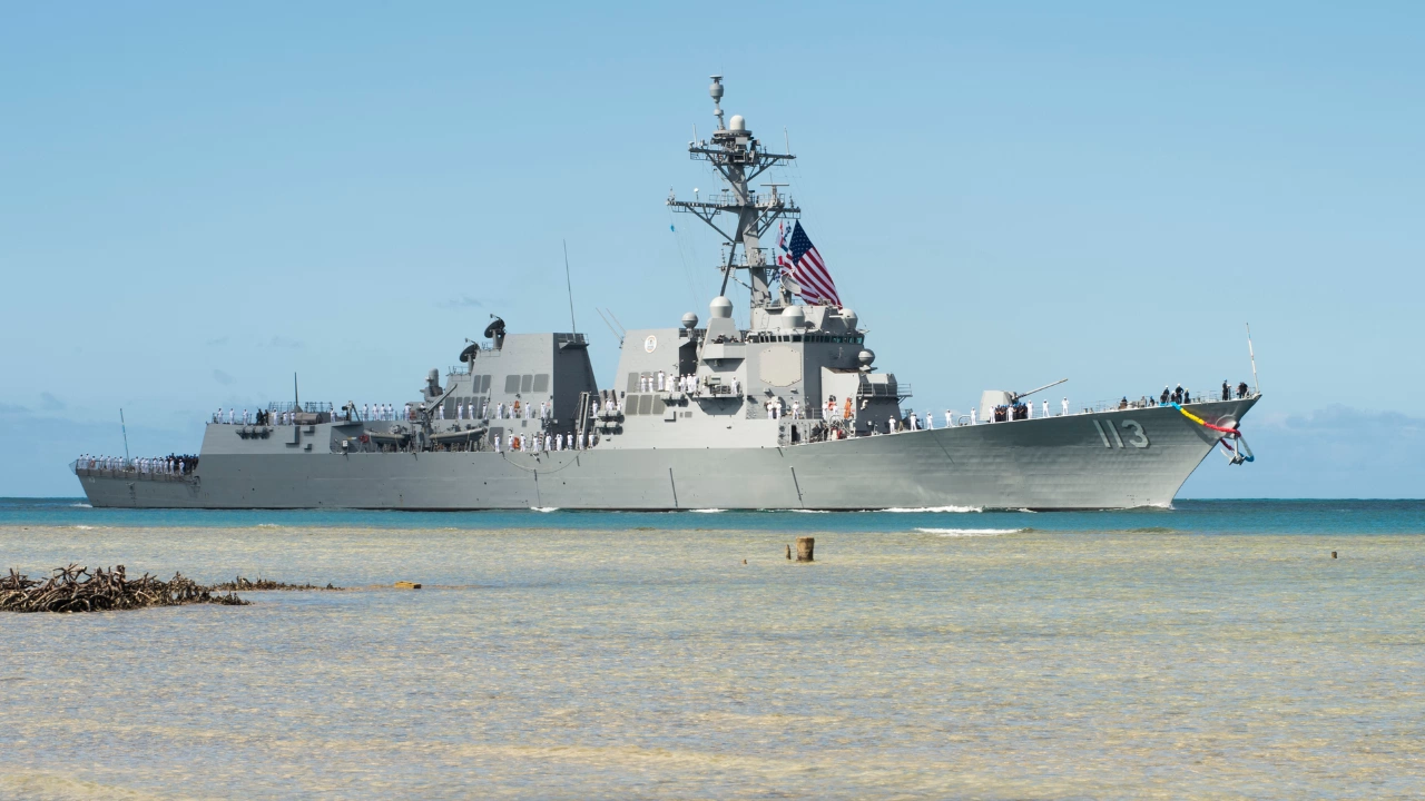 Американски военен кораб мина вчера през Тайванския проток предаде Ройтерс