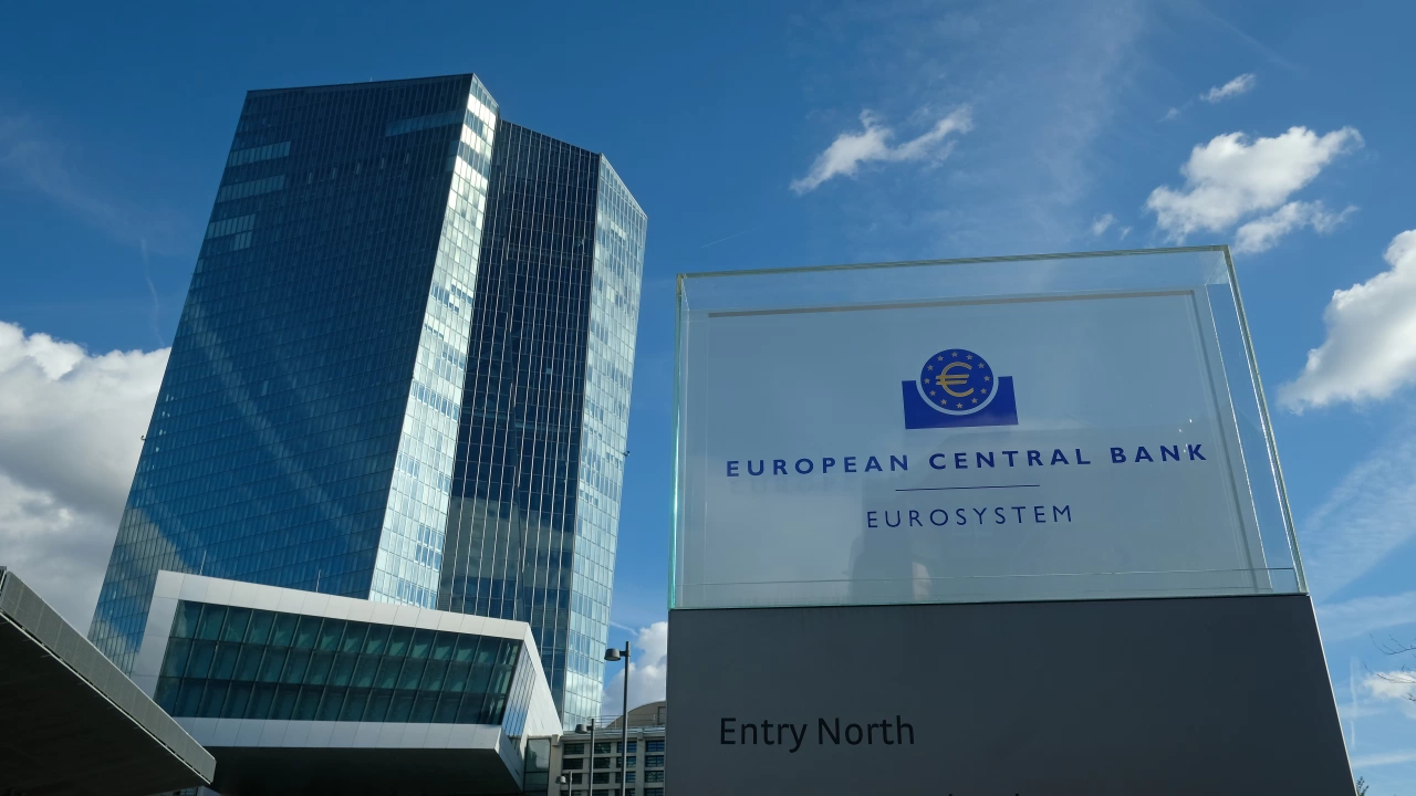 Управителният съвет на Европейската централна банка ЕЦБ днес реши да