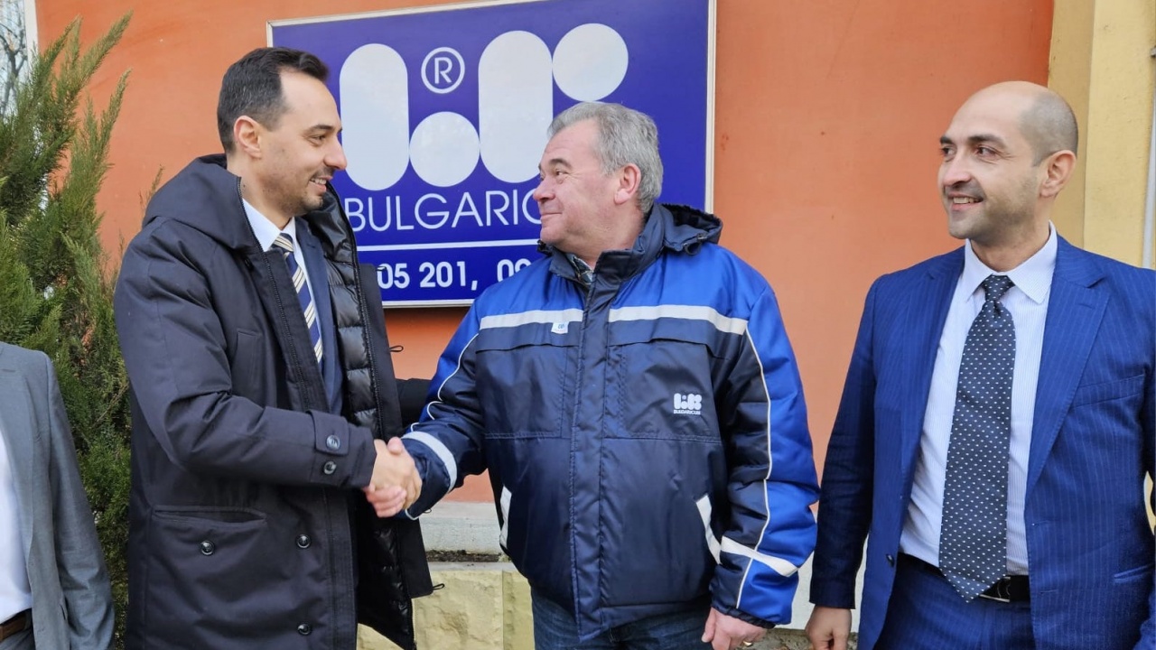 Министър Богданов: „Ел Би Булгарикум“ вече работи на максимален капацитет и със 100% българско мляко