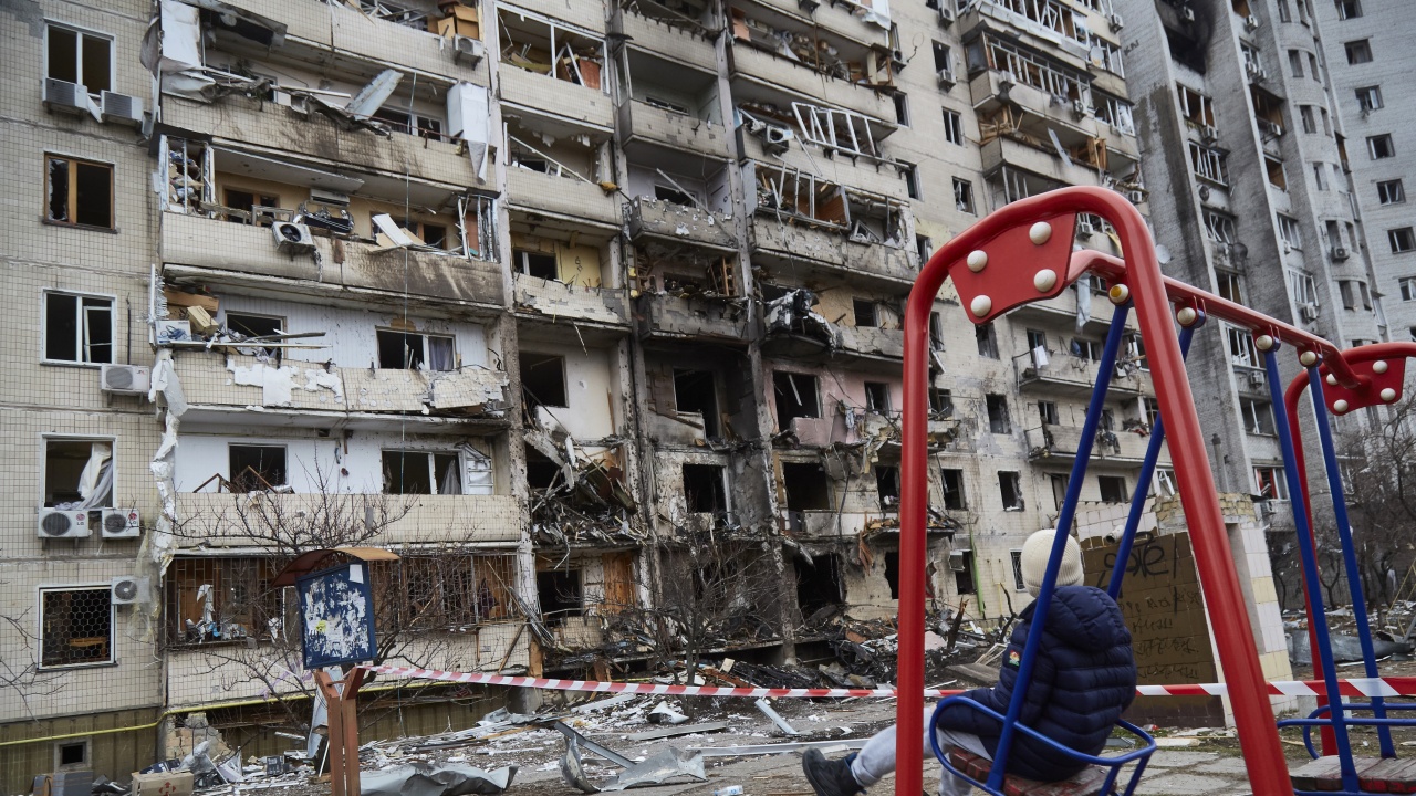 Руски дронове поразиха цивилни обекти в украинския град Харков, като