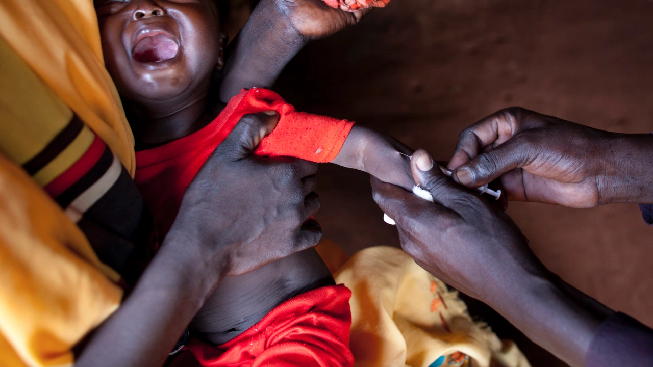 Нова ваксина срещу малария разработена от Оксфордския университет и Серумния