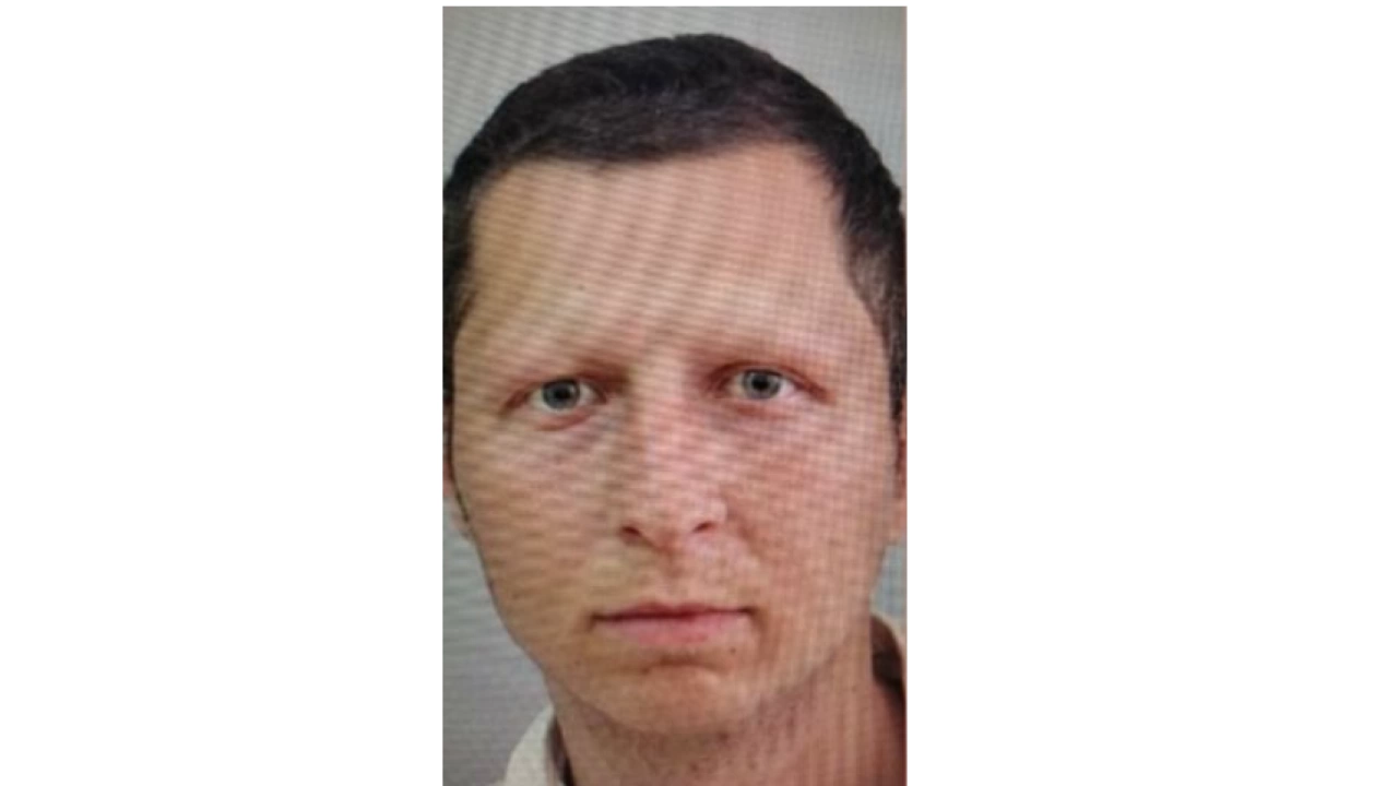 Полицията издирва 32 годишния Радослав Славов напуснал самоволно Дома за пълнолетни