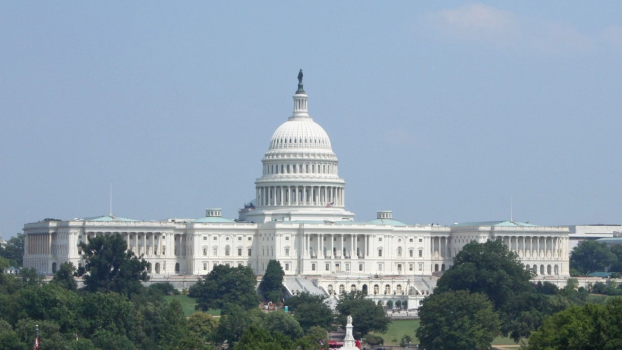 Сенатът на САЩ публикува снощи дългоочакван пакет от финансови мерки