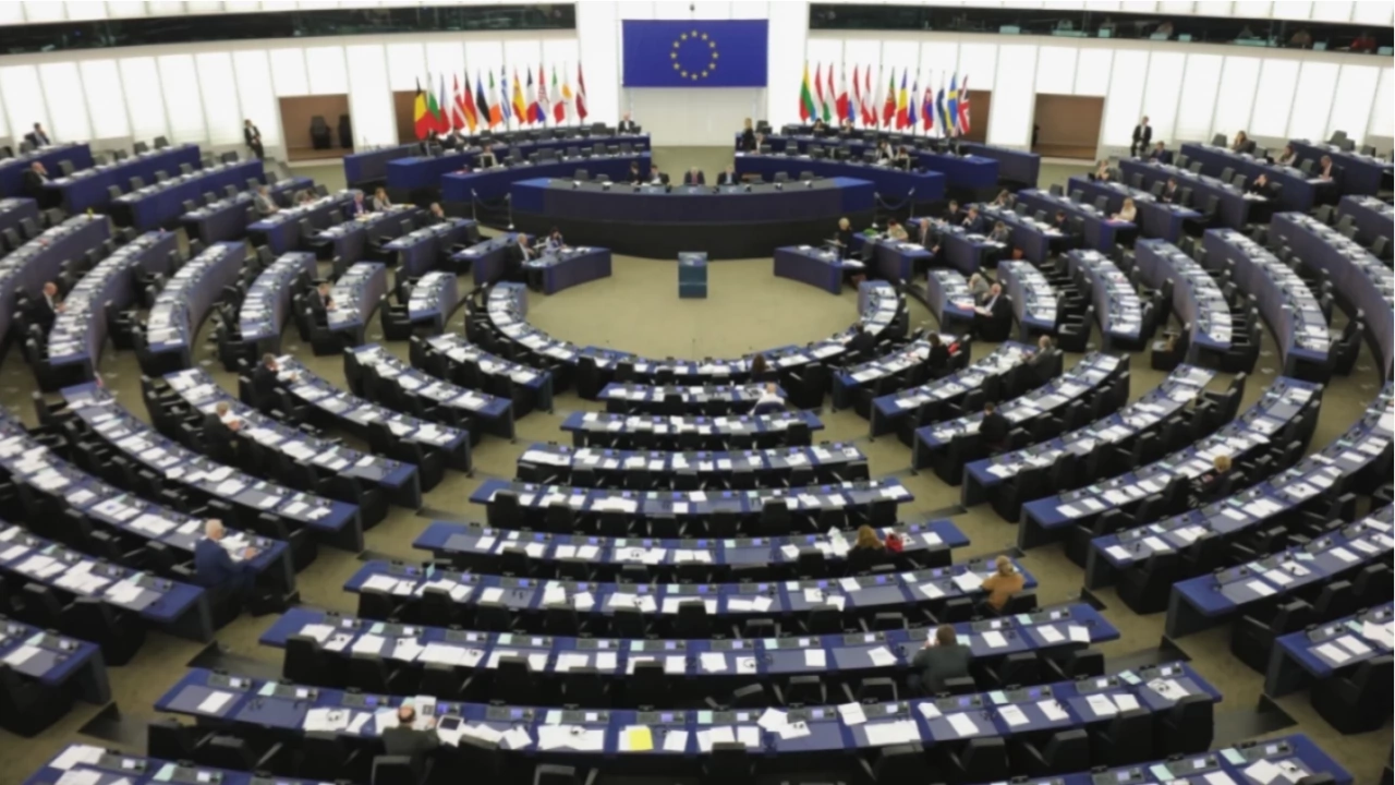 Европейският парламент не поставя краен срок за разследването на данните