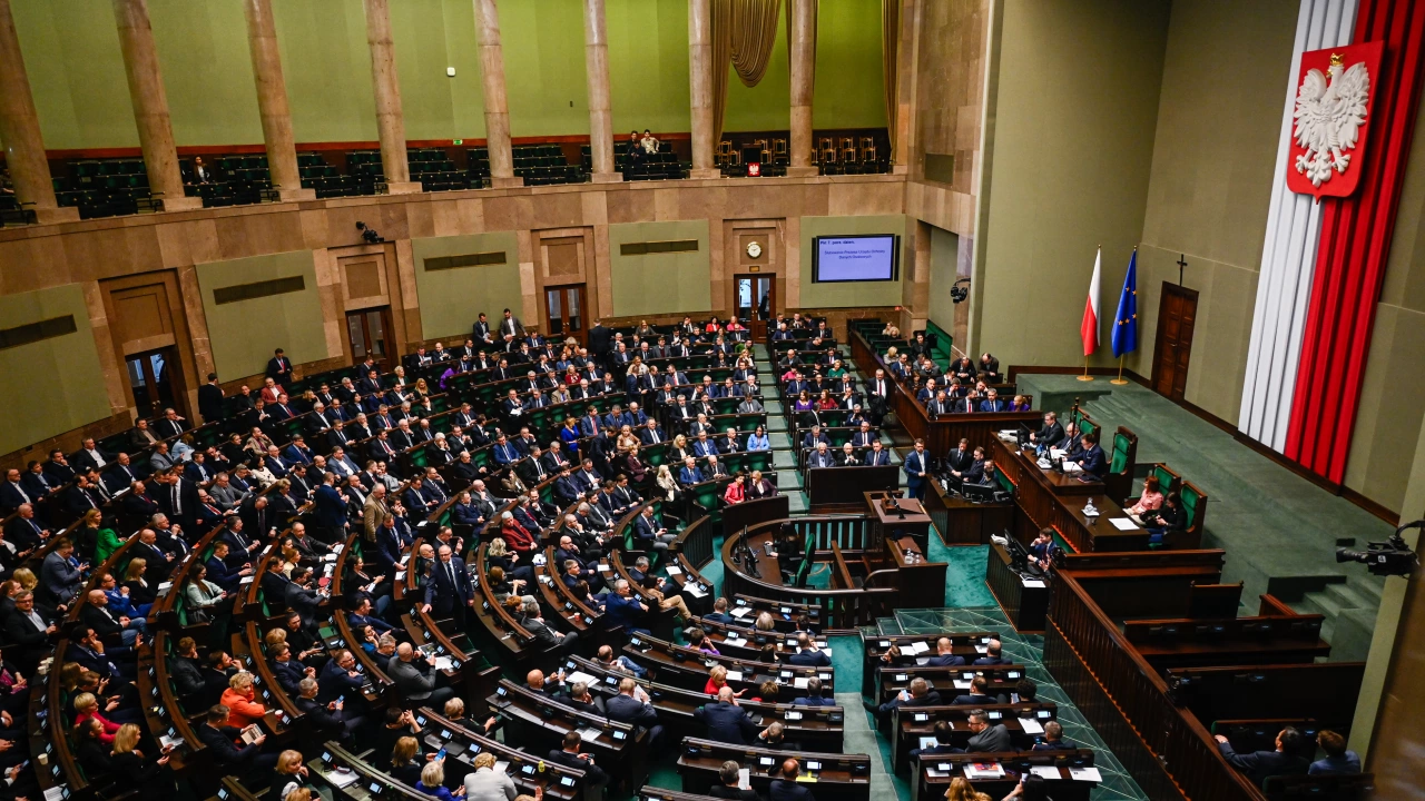 Охраната на полския Сейм долната камара на националния парламент спряха