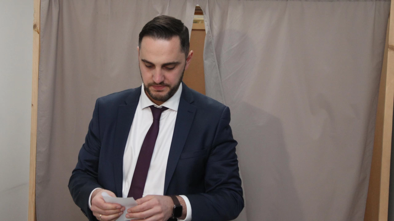 Новият председател на Столичния общински съвет Цветомир Петров е поискал
