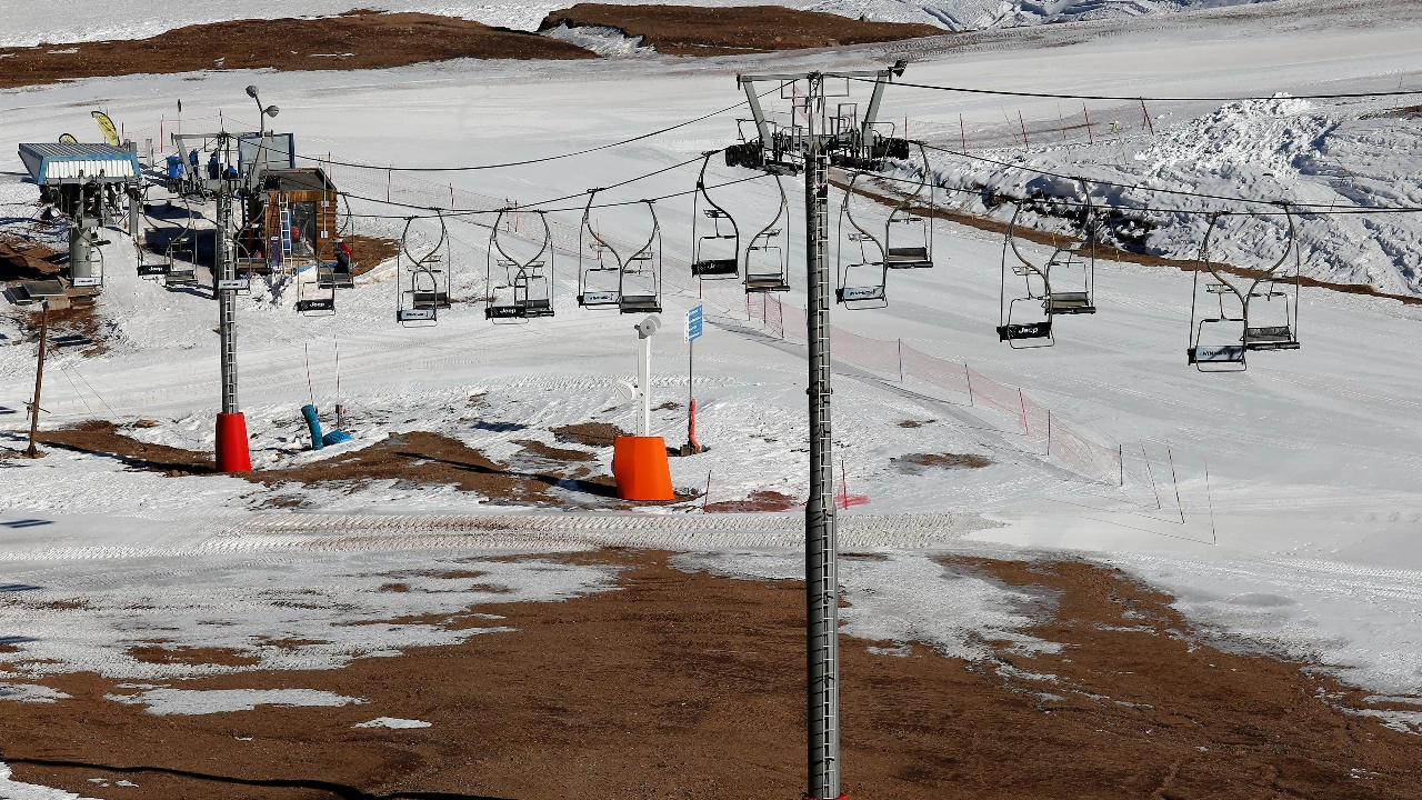 Популярен ски курорт в Централна Италия пустее през настоящата зима