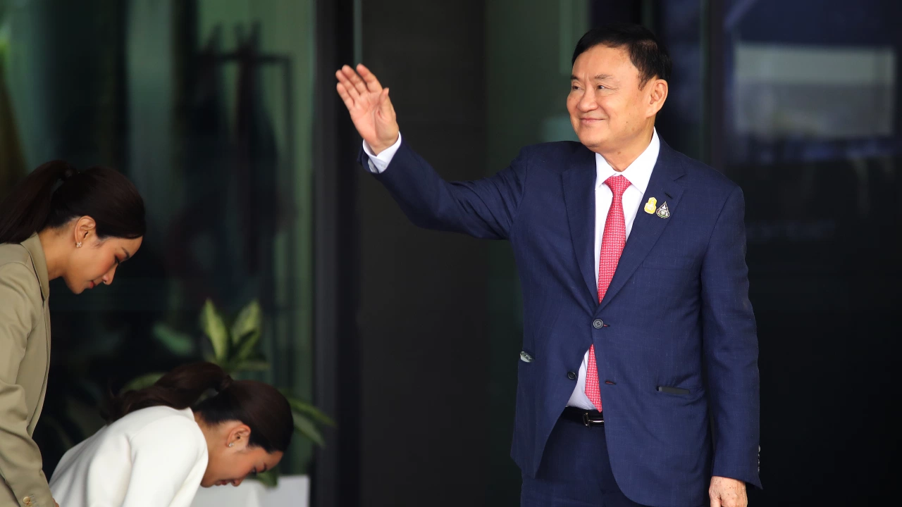 Бившият премиер на Тайланд Таксин Шинаватра който миналата година се