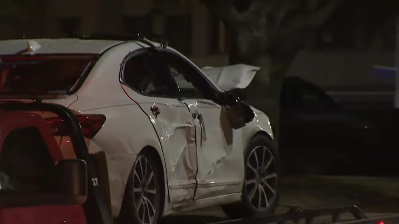 Автомобил катастрофира в спешното отделение на медицински център в Тексас