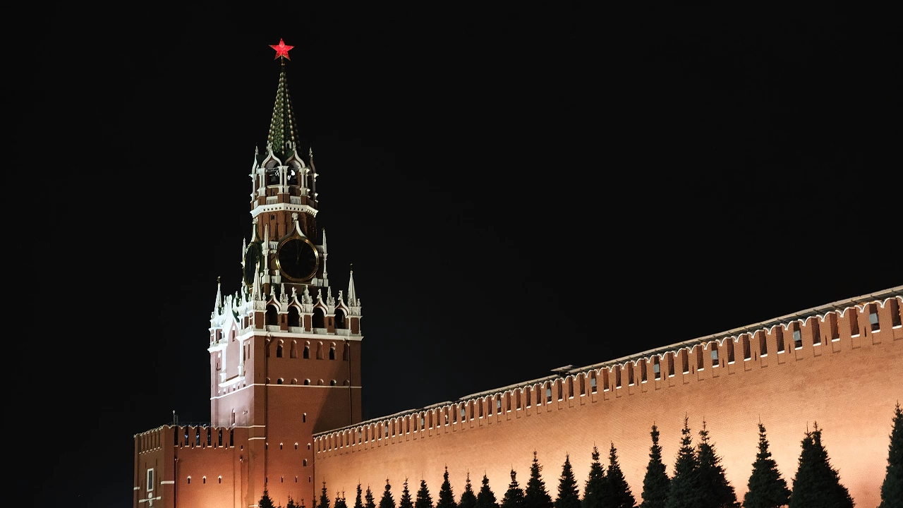 Кремъл днес опроверга съобщението на Ройтерс че чрез посредници руският