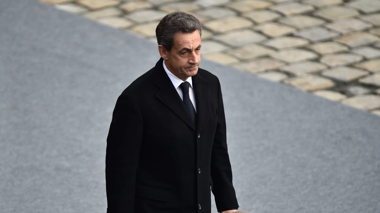 Бившият френски президент Никола Саркози   Никола Саркози Политик