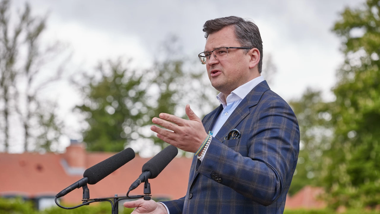 Украинският министър на външните работи Дмитро Кулеба е обсъдил перспективите