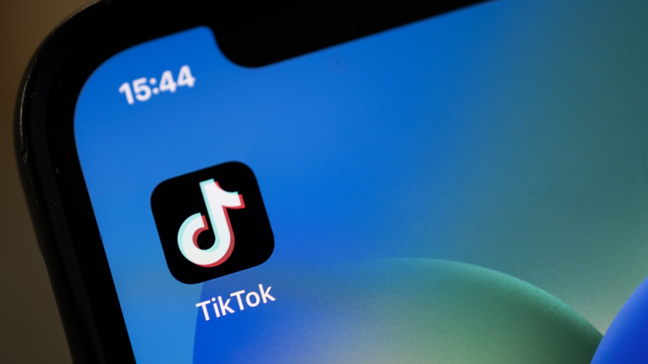 ЕК започна разследване срещу Tik Tok