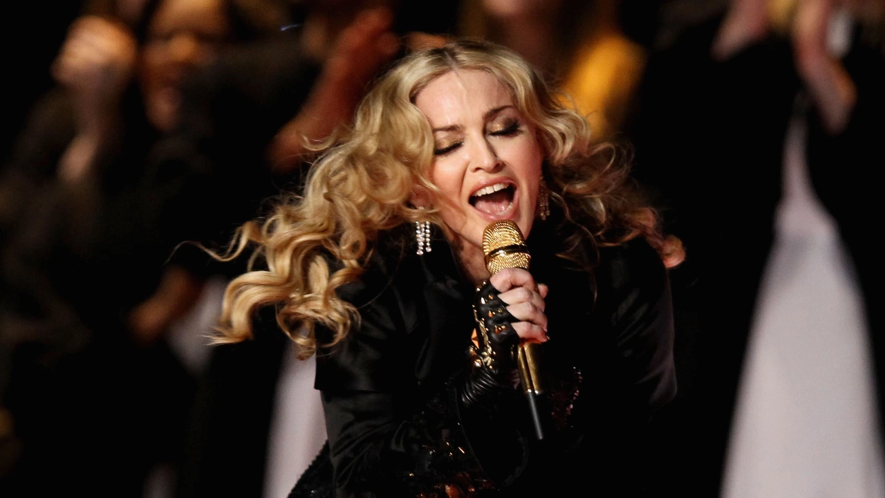 Лек инцидент не успя да помрачи концерт на Мадона Мадона