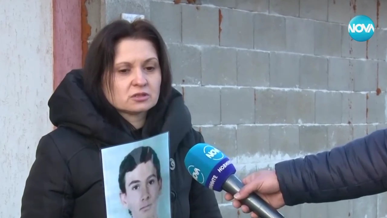 Протестите след смъртта на 14 годишно момче в казанлъшкото село Бузовград