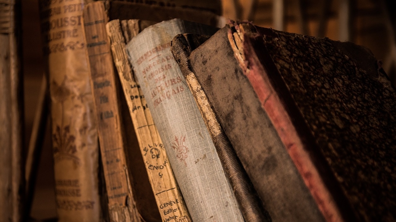 След 50 години: Русенка върна книги на библиотека