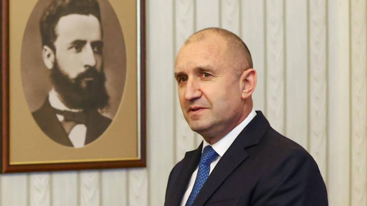 Румен Радев започна консултациите за служебен премиер