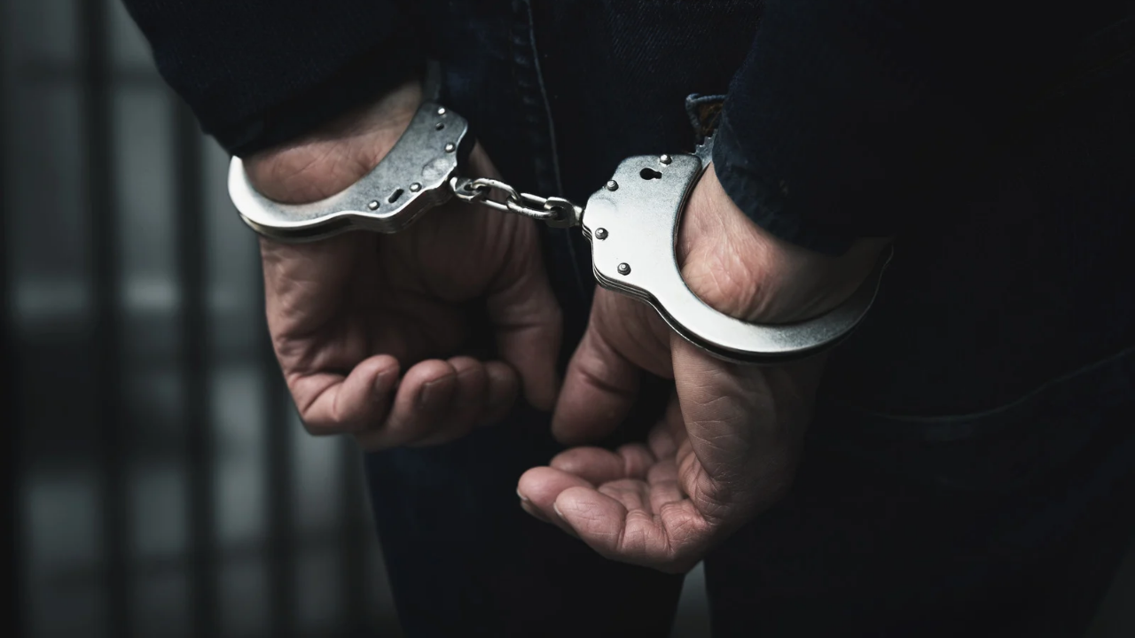Четиримата задържани при акция в Агенция „Митници” все още са в ареста