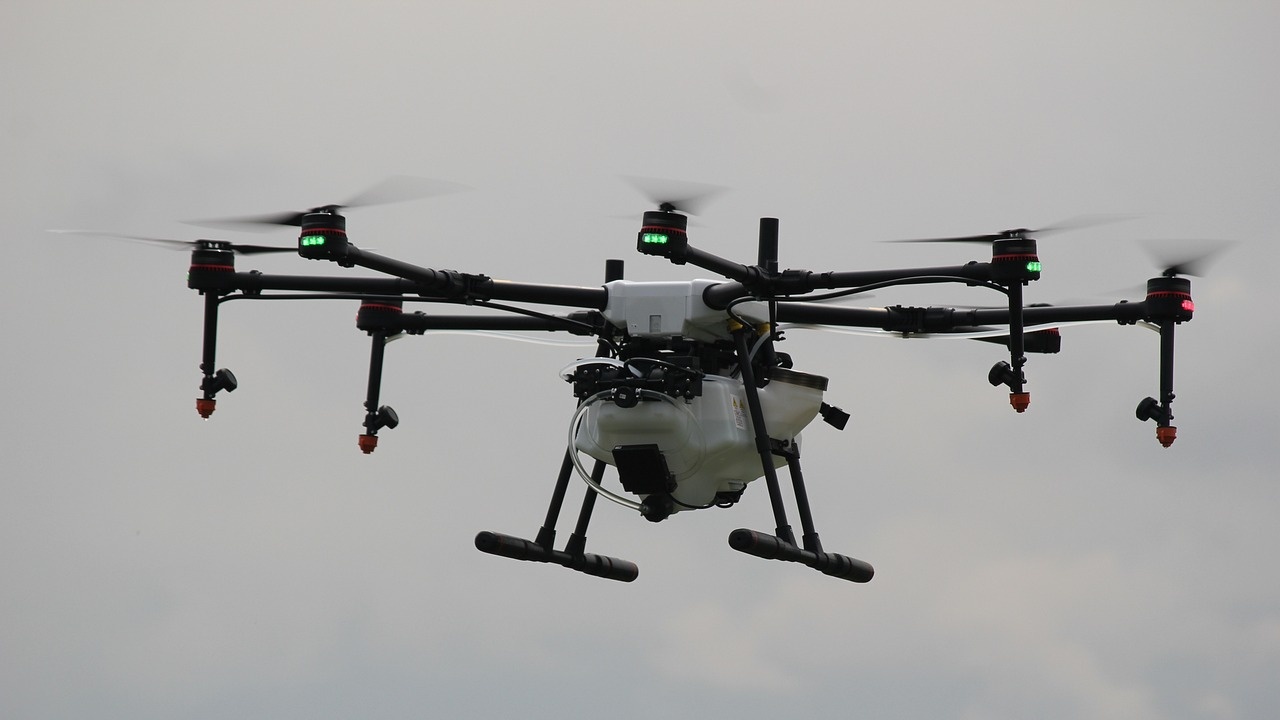 Нов дрон е бил забелязан да лети над румънската военновъздушна база "Михаил Когълничану"