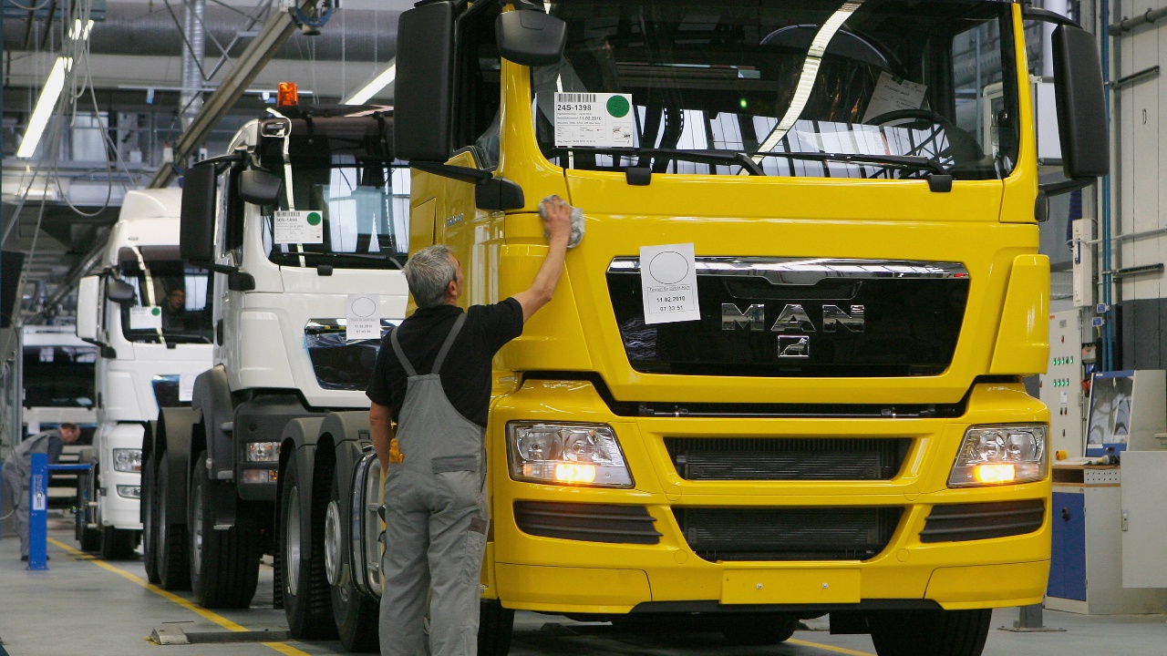 Производителят на камиони MAN започва тестове на безпилотни машини